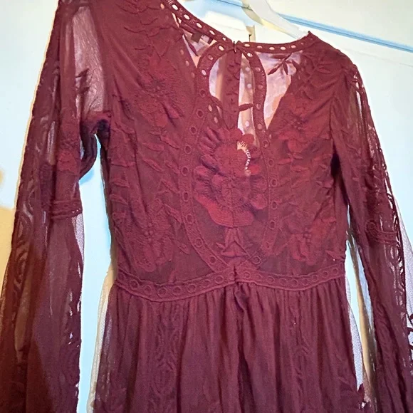 Wishlist Red Long Sleeve Bishop Gown - Picture 13 of 14